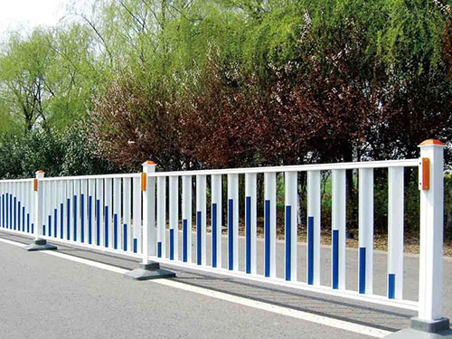 道路鋅鋼護欄案例 道路鋅鋼護欄案例